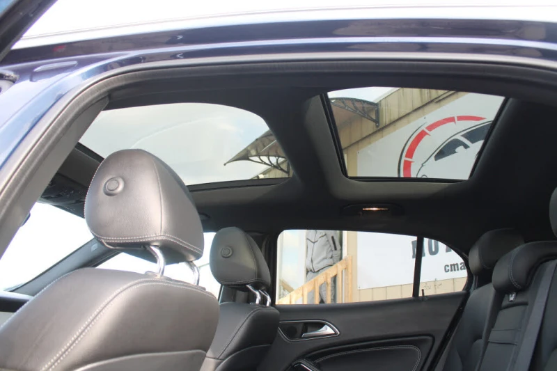Mercedes-Benz GLA 250 4MATIC ПОДГРЕВ* CAM* KEYLESS* PANO* , снимка 11 - Автомобили и джипове - 52575981