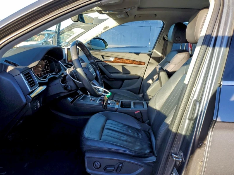 Audi Q5 PREMIUM PLUS* QUATTRO* ПОДГРЕВ* КОЖА* , снимка 7 - Автомобили и джипове - 52805218