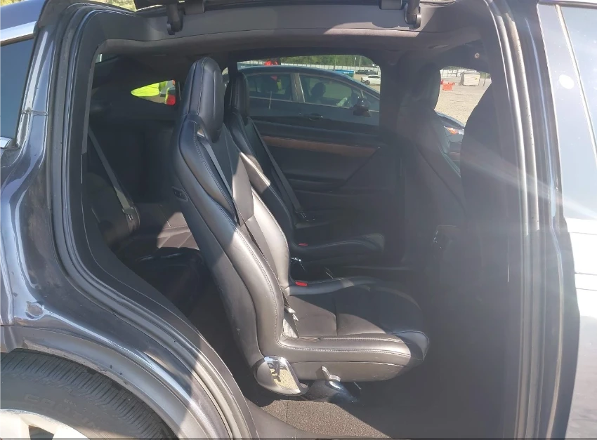 Tesla Model X LONG RANGE PLUS DUAL MOTOR ALL-WHEEL DRIVE - изображение 8