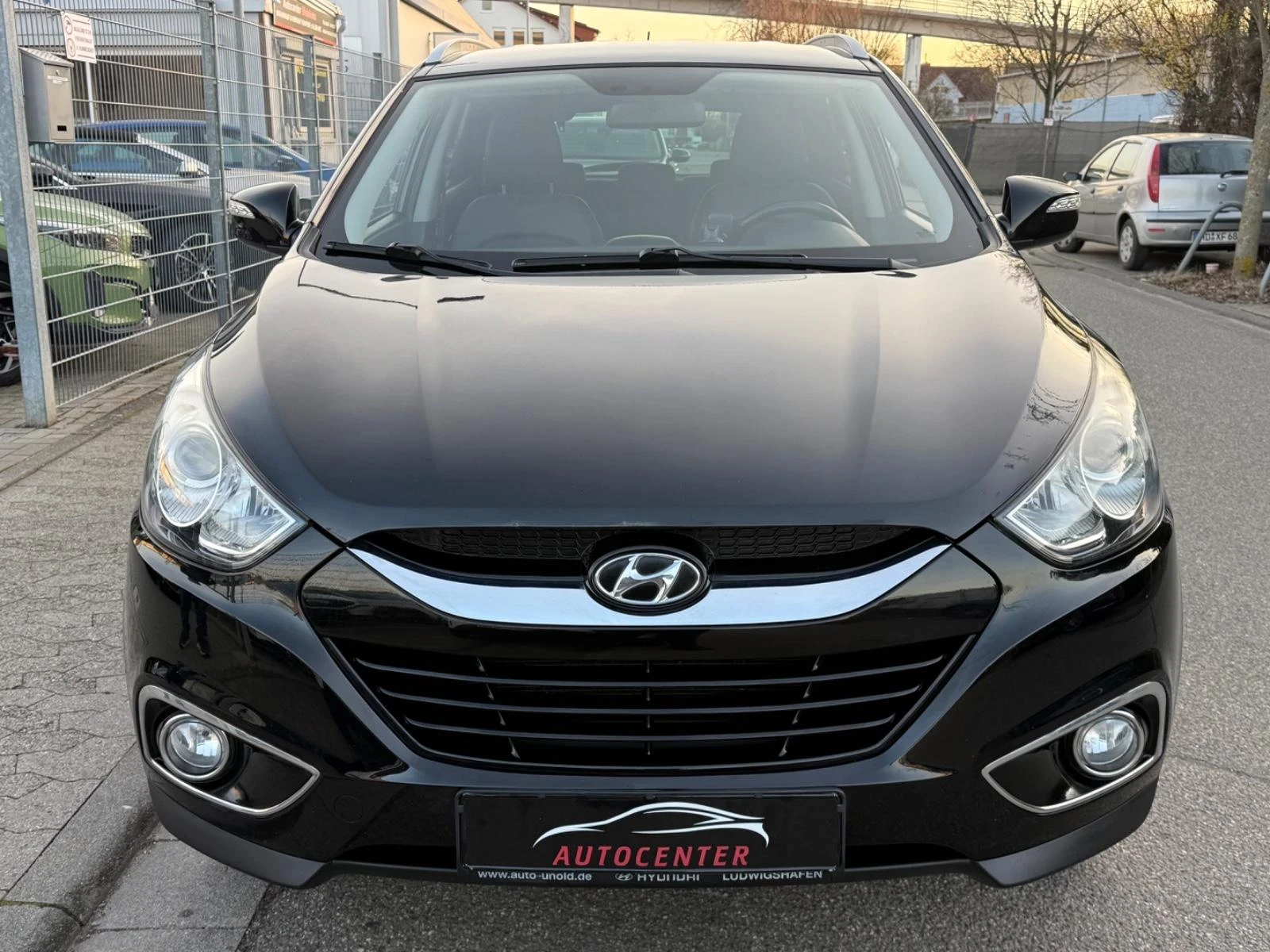 Hyundai IX35 2.0 163к.с.БЕНЗИН KEYLESS  - изображение 2
