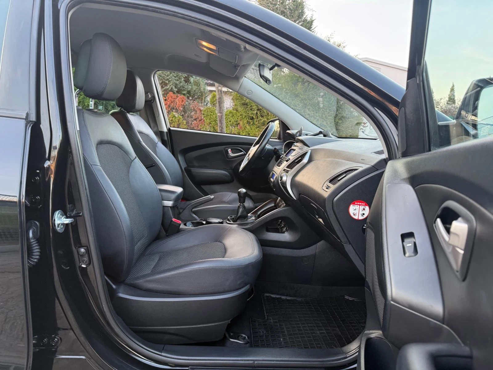 Hyundai IX35 2.0 163к.с.БЕНЗИН KEYLESS , снимка 15 - Автомобили и джипове - 53728391