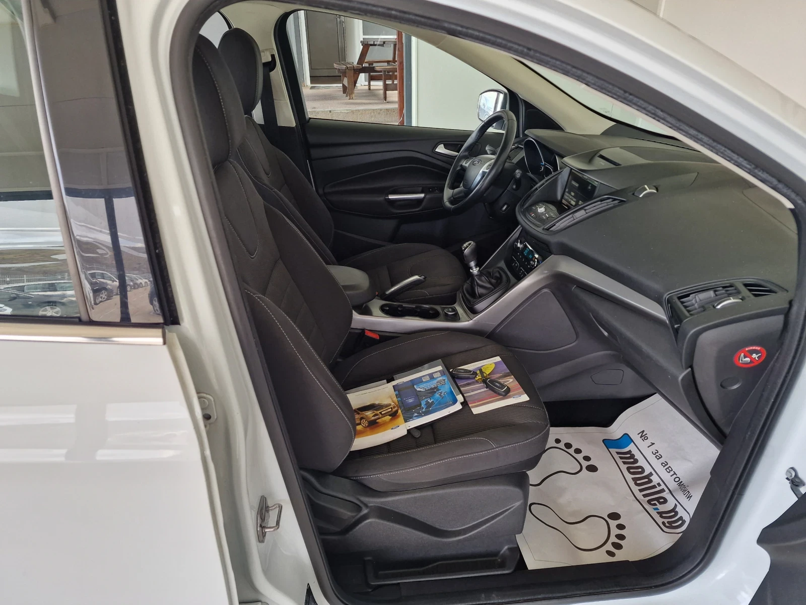 Ford Kuga 2.0 120kc  NAVI TOP, снимка 9 - Автомобили и джипове - 54014707