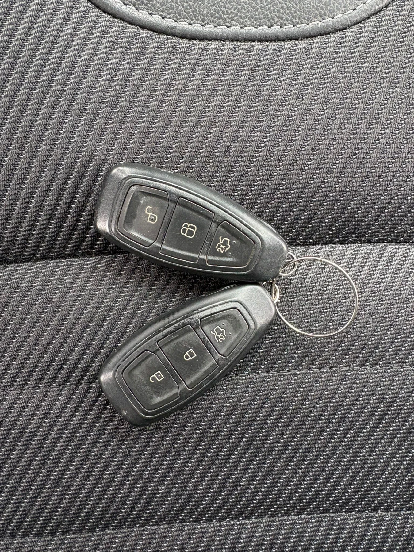 Ford Kuga 2.0D 4x4 TITANIUM* САМА ПАРКИРА* ЛИЗИНГ* БАРТЕР* , снимка 14 - Автомобили и джипове - 54202256