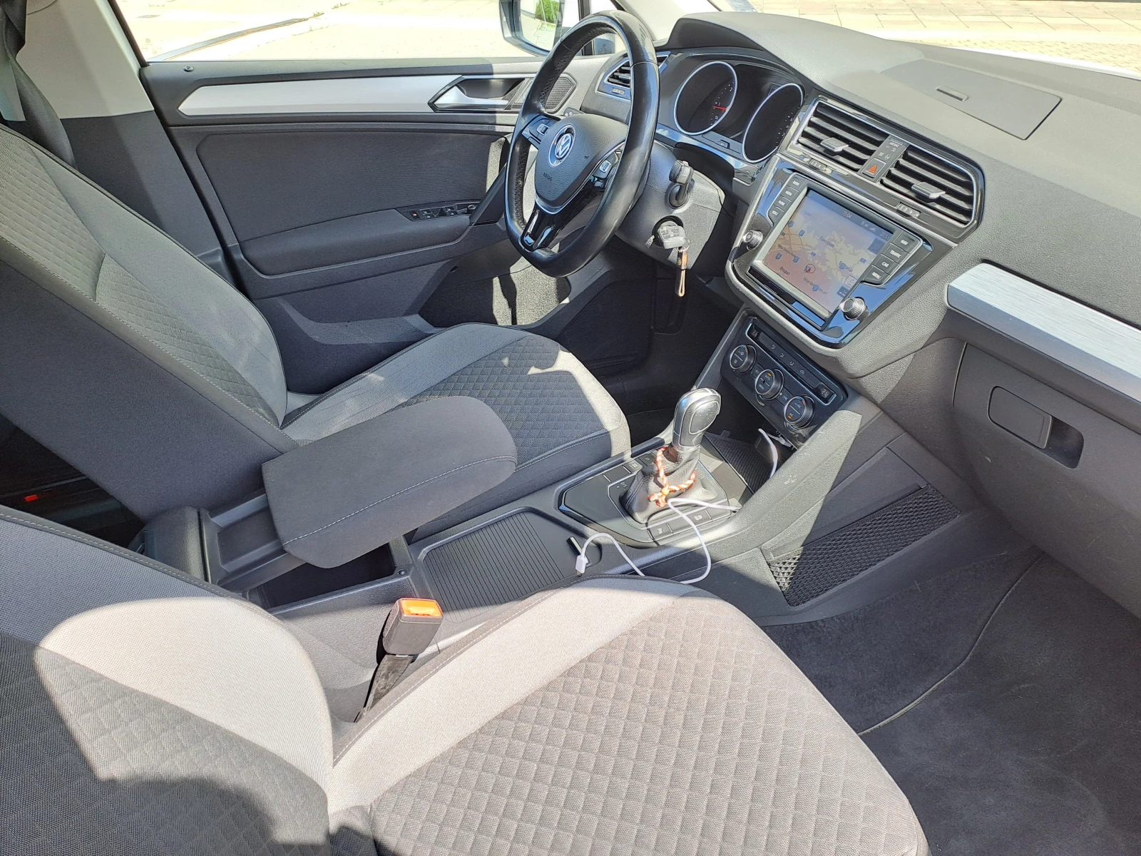 VW Tiguan 2, 0 TDI 150 hp, снимка 9 - Автомобили и джипове - 54343526