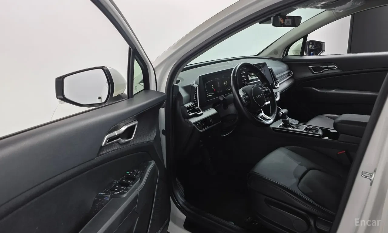 Kia Sportage 2WD / ЛИЗИНГ, снимка 14 - Автомобили и джипове - 54804616