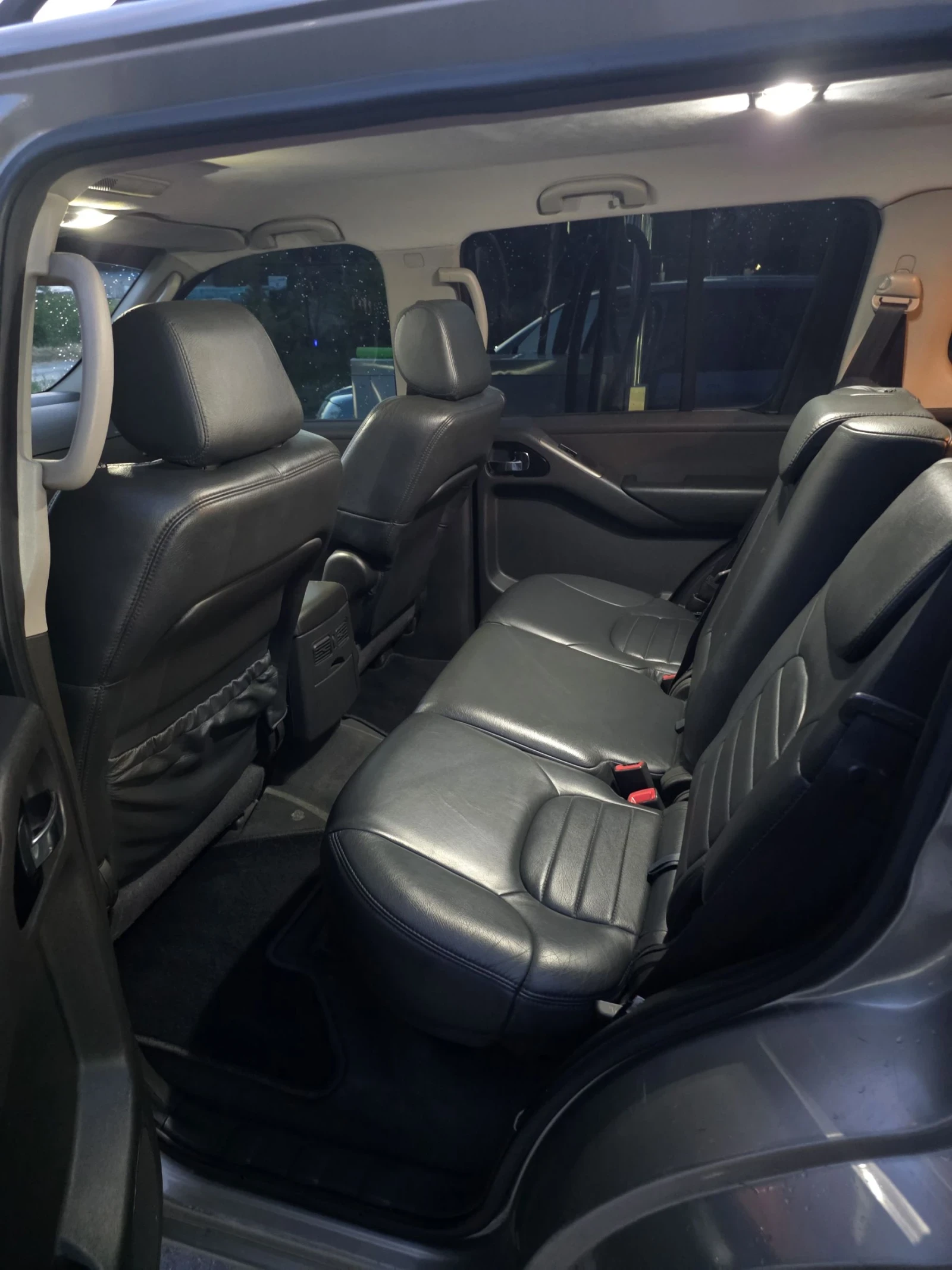 Nissan Pathfinder 2.5 174 к.с., снимка 9 - Автомобили и джипове - 55067622