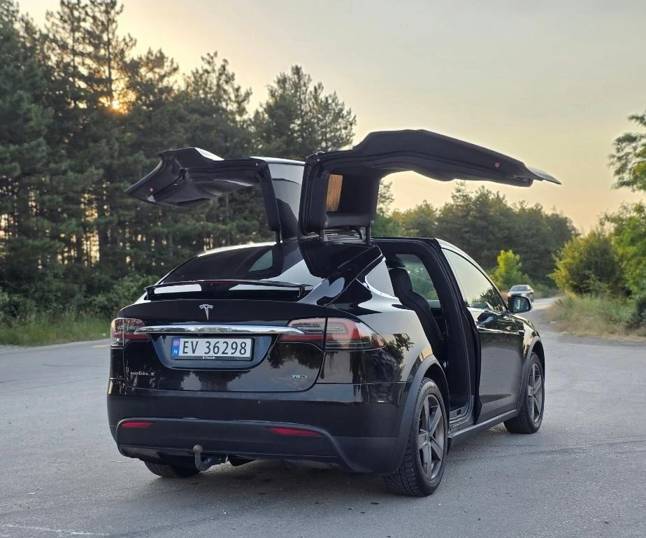 Tesla Model X X75D Безупречна, снимка 6 - Автомобили и джипове - 55153429