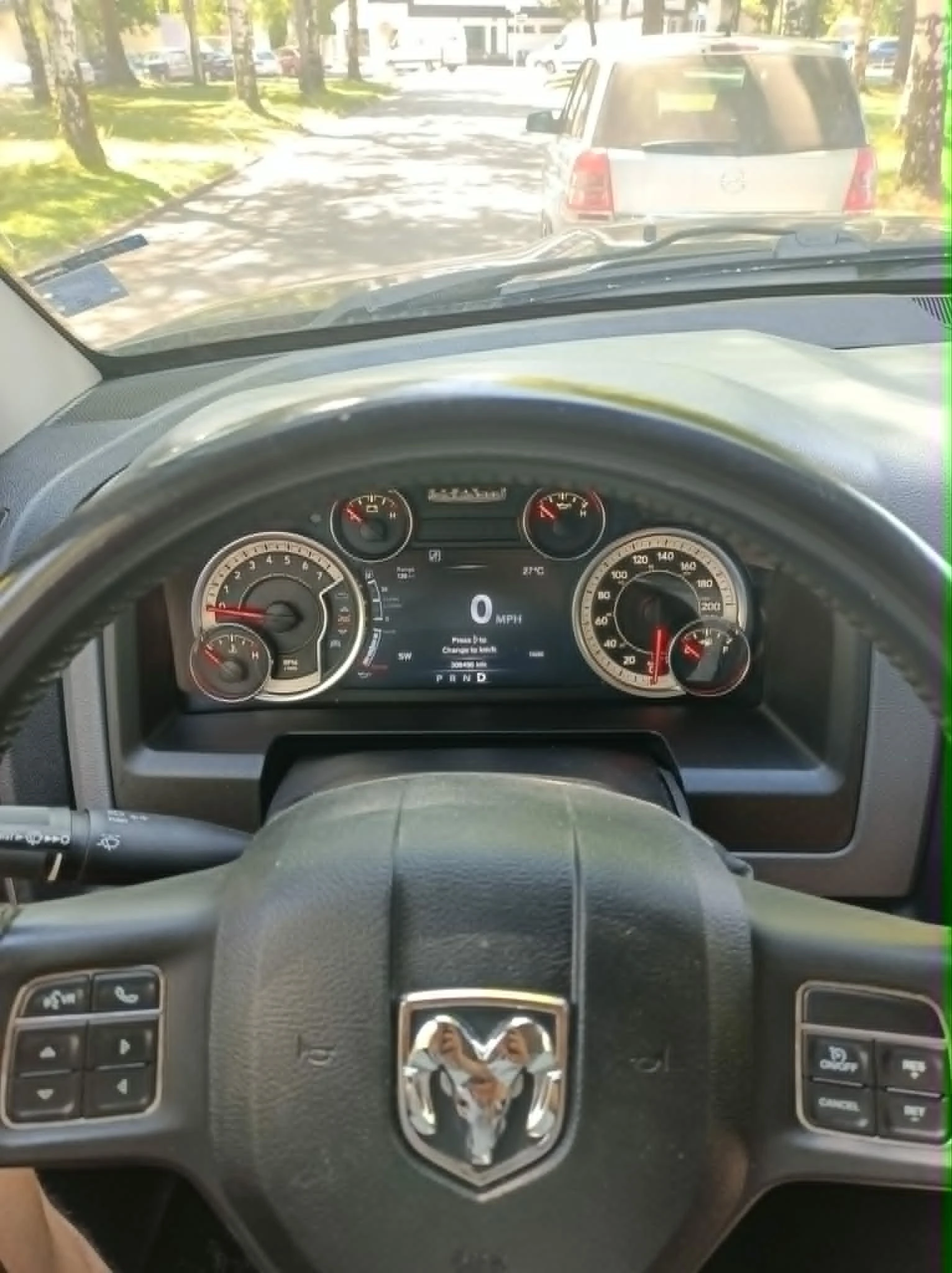 Dodge RAM 1500, снимка 6 - Автомобили и джипове - 55614794