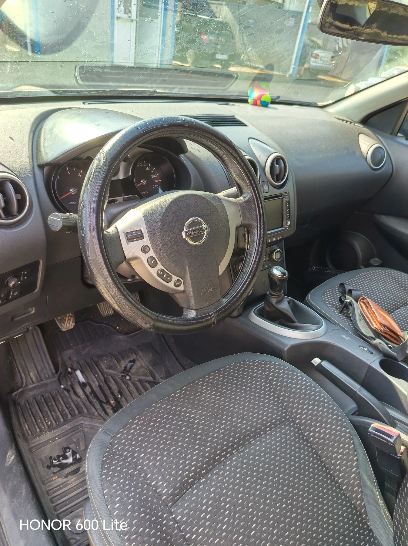 Nissan Qashqai 2.0 Dci, снимка 8 - Автомобили и джипове - 55680295