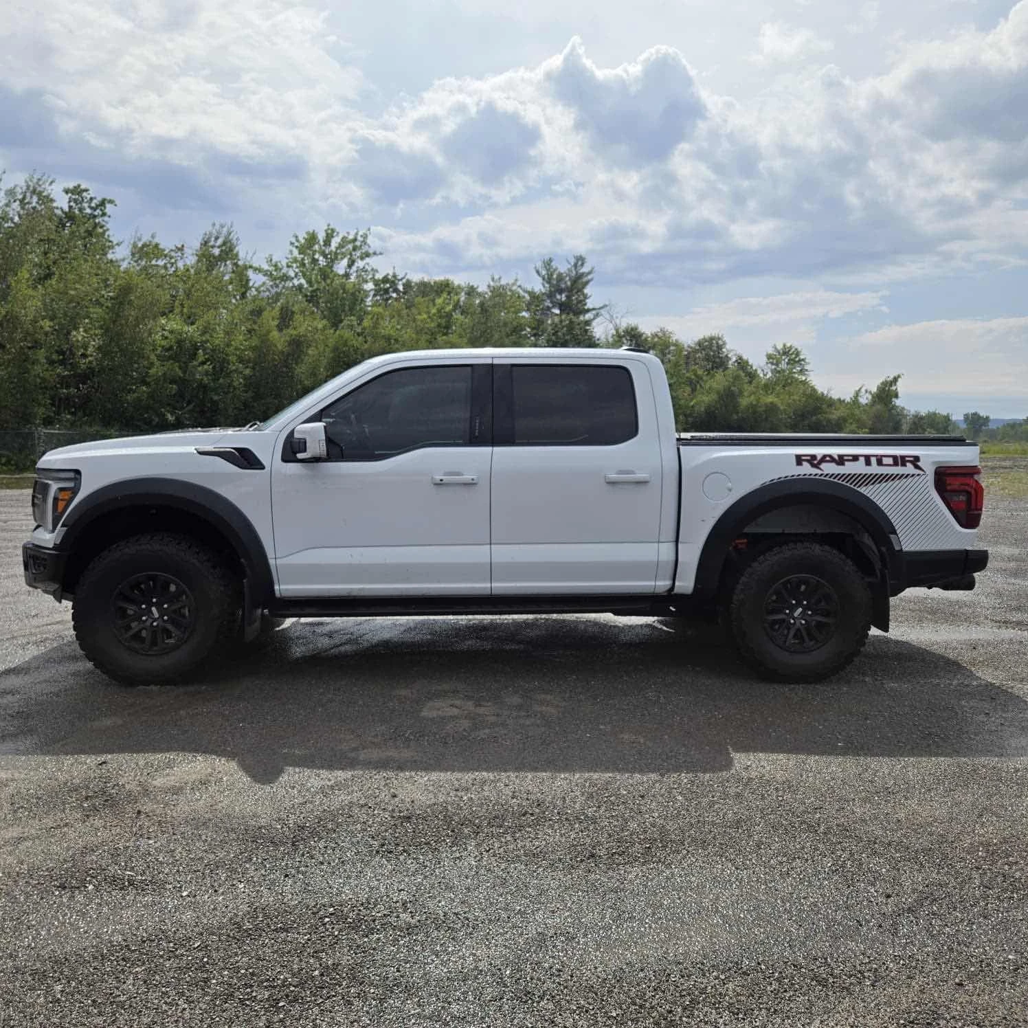 Ford F150 * Raptor * CARFAX * ОПЦИЯ ЗА ФИНАНСИРАНЕ, снимка 2 - Автомобили и джипове - 55971865