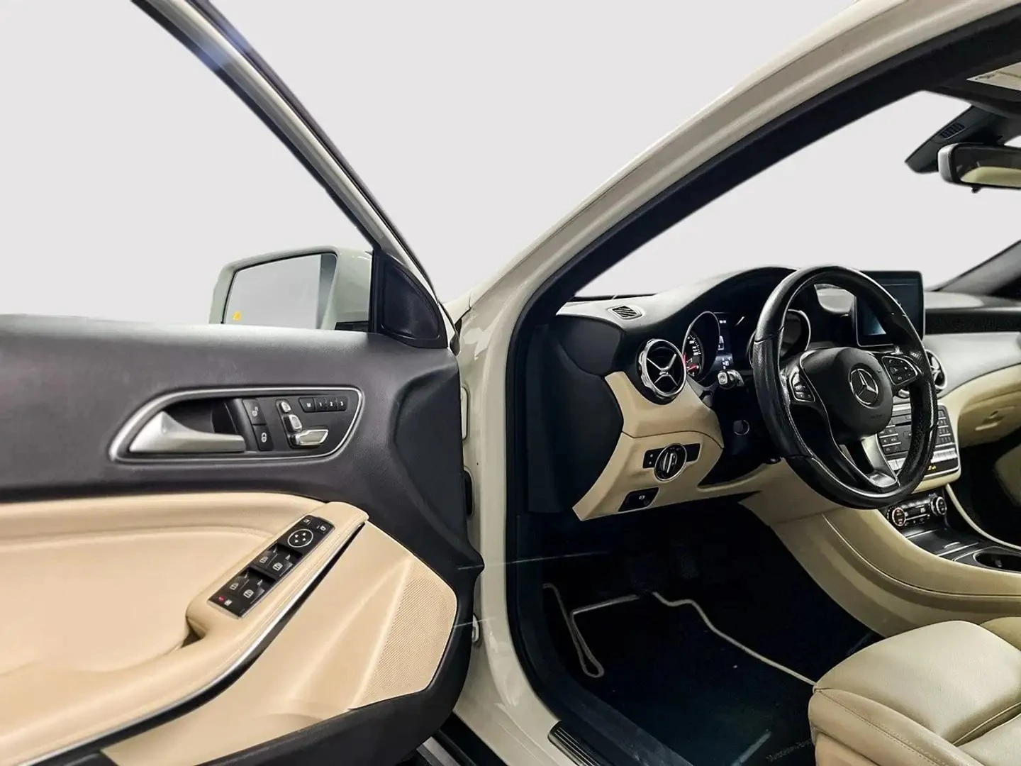 Mercedes-Benz GLA 250 4MATIC | Keyless GO| ARTICO Beige | Mobile.bg � ����������� 8