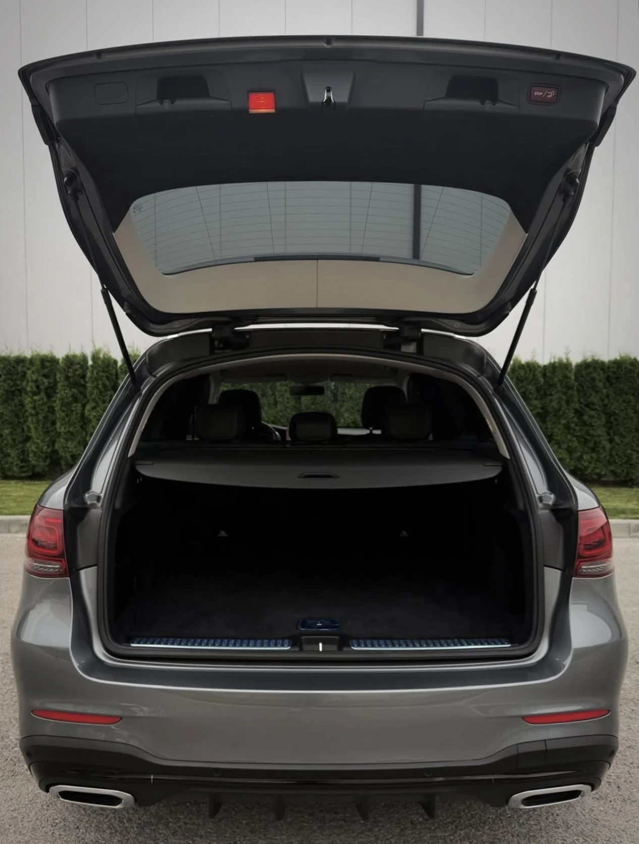 Mercedes-Benz GLC 220 d AMG 4Matic , снимка 7 - Автомобили и джипове - 56234092