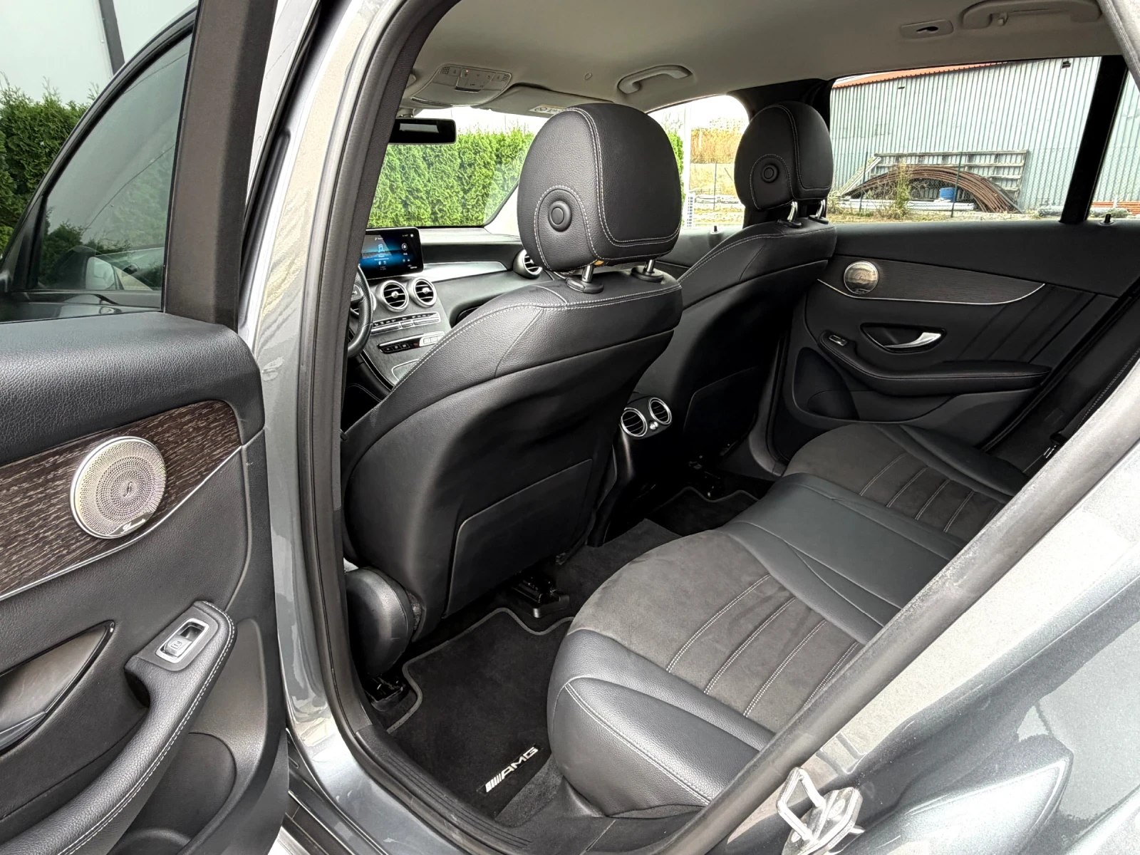 Mercedes-Benz GLC 220 d AMG 4Matic , снимка 10 - Автомобили и джипове - 56234092