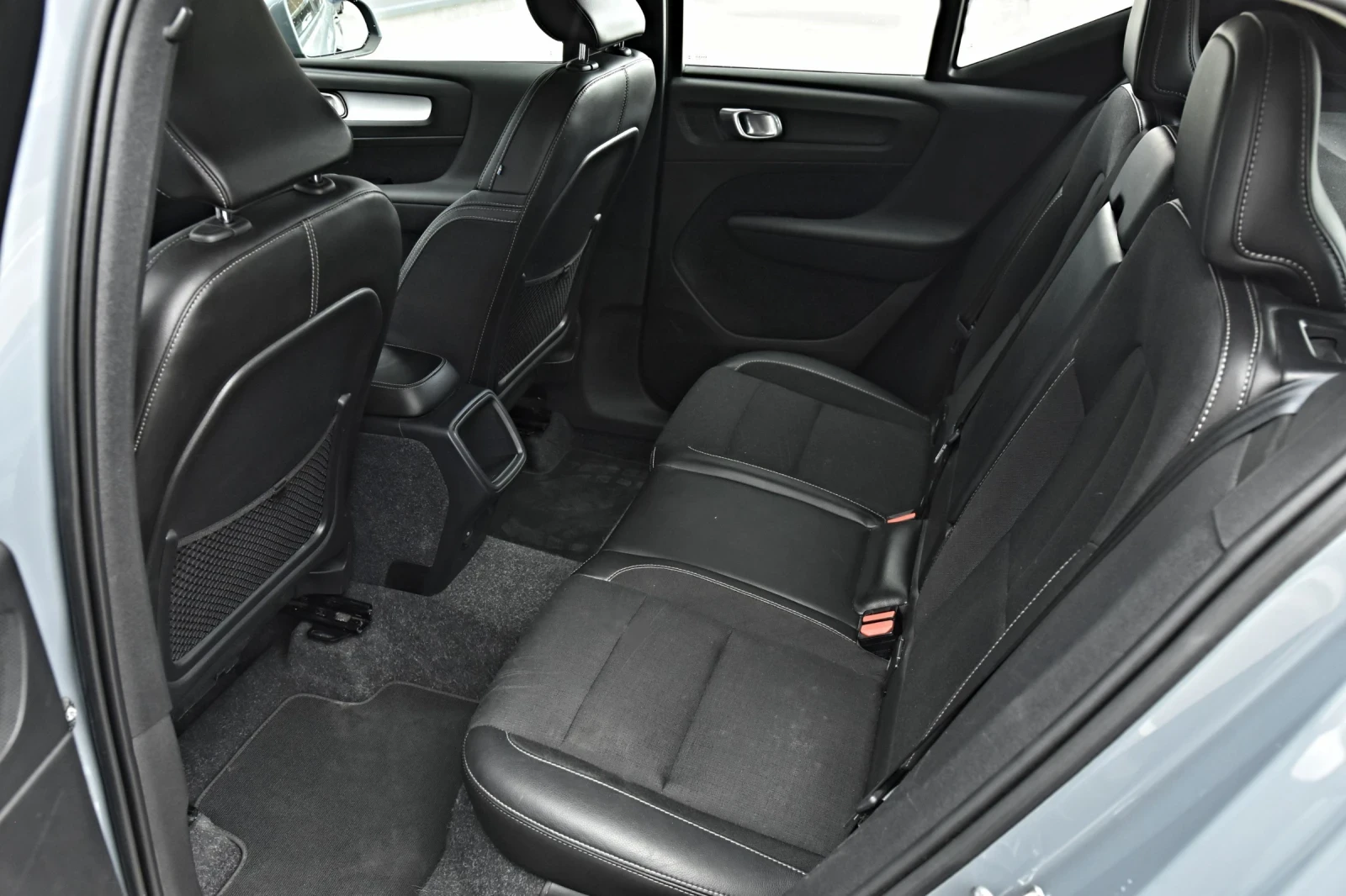 Volvo XC40 AWD 4X4, снимка 14 - Автомобили и джипове - 56488184