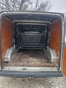 Ford Transit 2.2 CDTI, снимка 11 - Бусове и автобуси - 53614358
