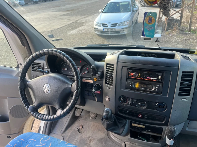 VW Crafter, снимка 6 - Бусове и автобуси - 48678684