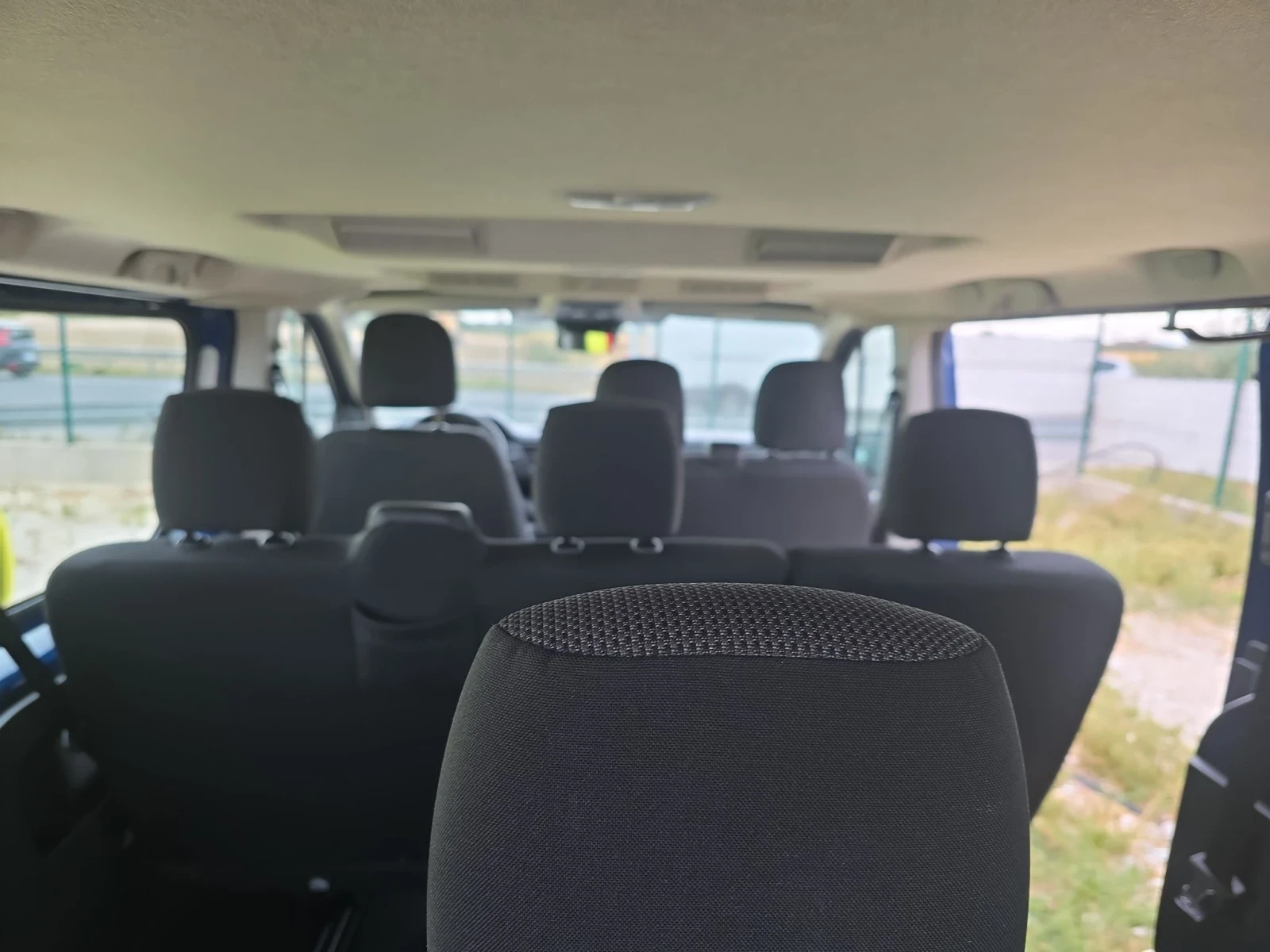 Renault Trafic 8+ 1, снимка 17 - Бусове и автобуси - 56227654