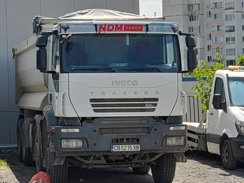 Iveco Trakker 8х4, снимка 3 - Камиони - 48259260