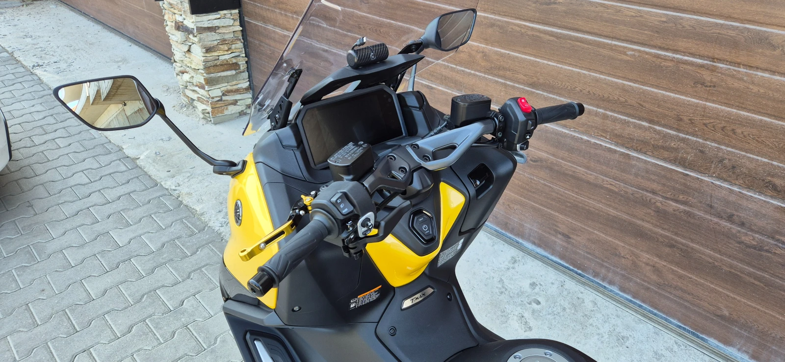 Yamaha T-max 560 - изображение 4