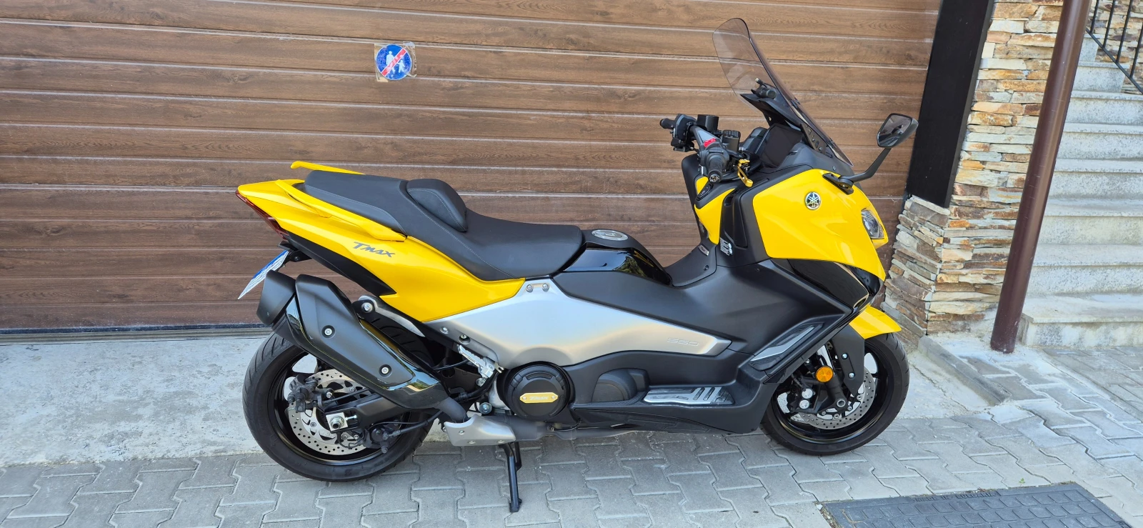 Yamaha T-max 560 - изображение 8