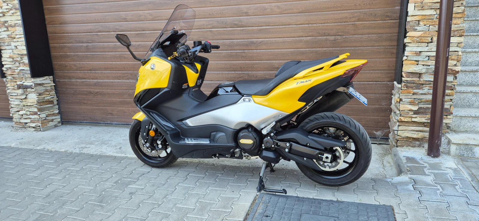 Yamaha T-max 560 - изображение 10