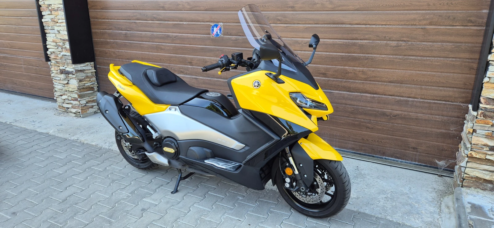 Yamaha T-max 560 - изображение 2