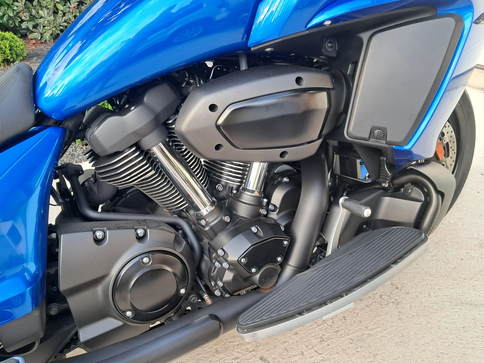 Yamaha XV 1900-ELUDER GT EDITION-11000 км.КАТО НОВ, снимка 11 - Мотоциклети и мототехника - 54606401