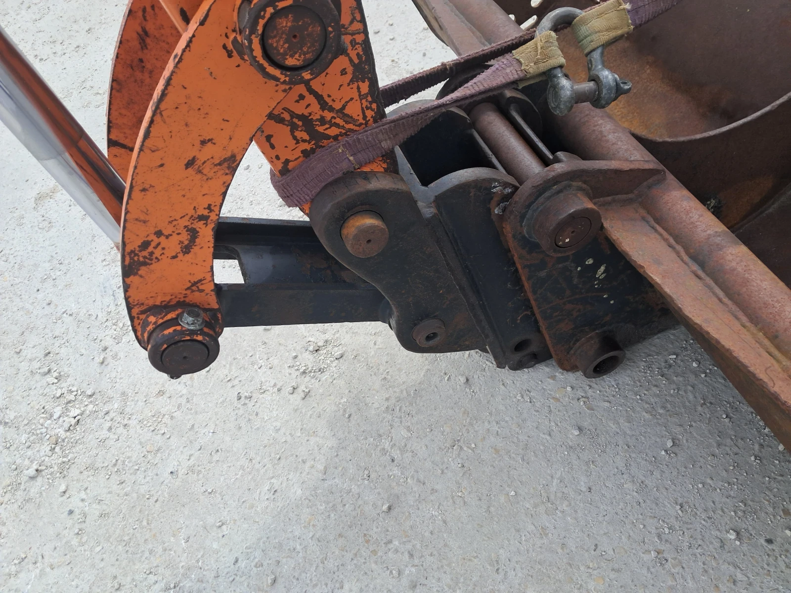 Багер Hitachi EX45-2, снимка 7 - Индустриална техника - 53999580