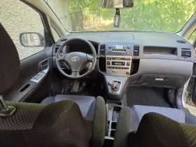 Toyota Corolla verso, снимка 5