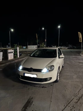 VW Golf 1.6 фабрична газ, снимка 2