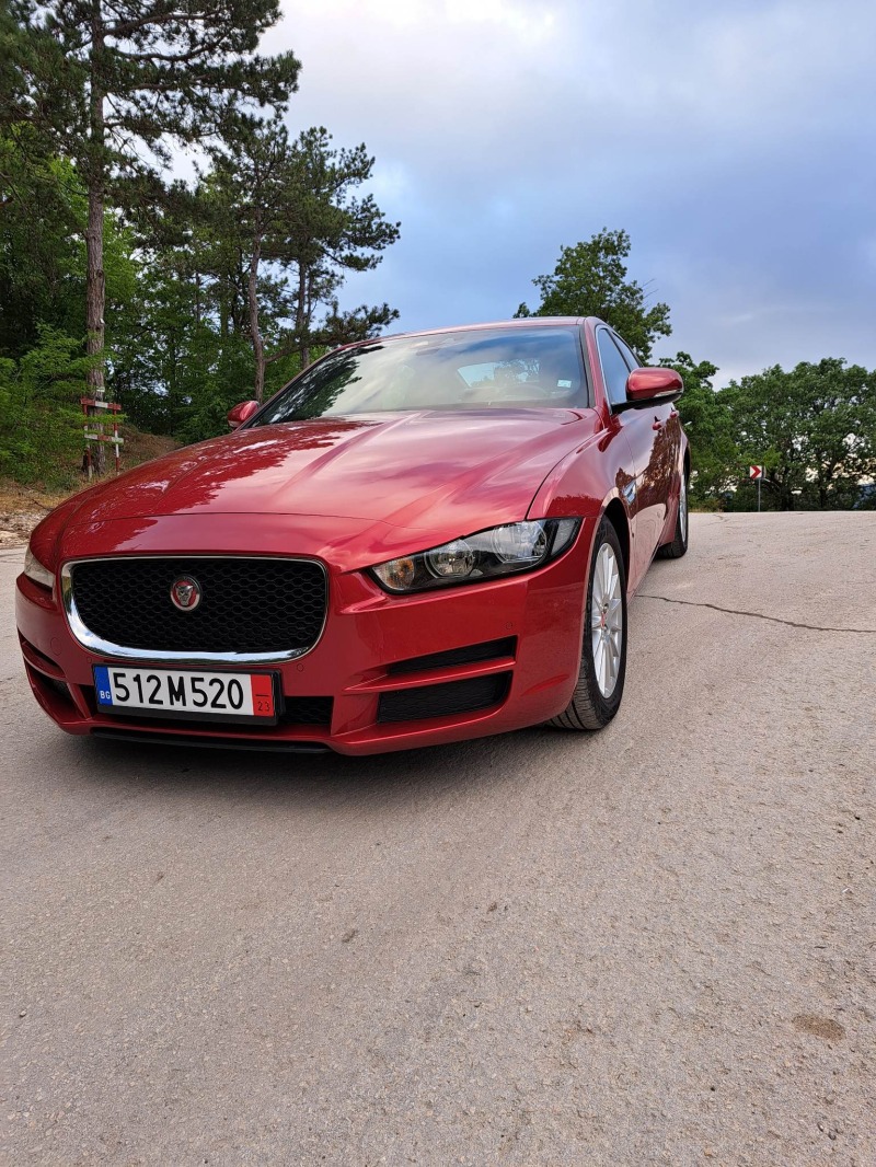 Jaguar XE, снимка 2 - Автомобили и джипове - 45231813