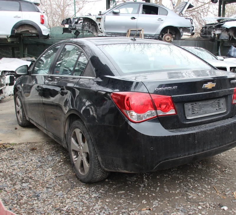 Chevrolet Cruze 2.0 D  АВТОМАТ  САМО НА ЧАСТИ  , снимка 8 - Автомобили и джипове - 48333445