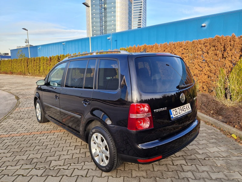 VW Touran 2.0TDI DSG 170к.с. FULL , снимка 11 - Автомобили и джипове - 48051701