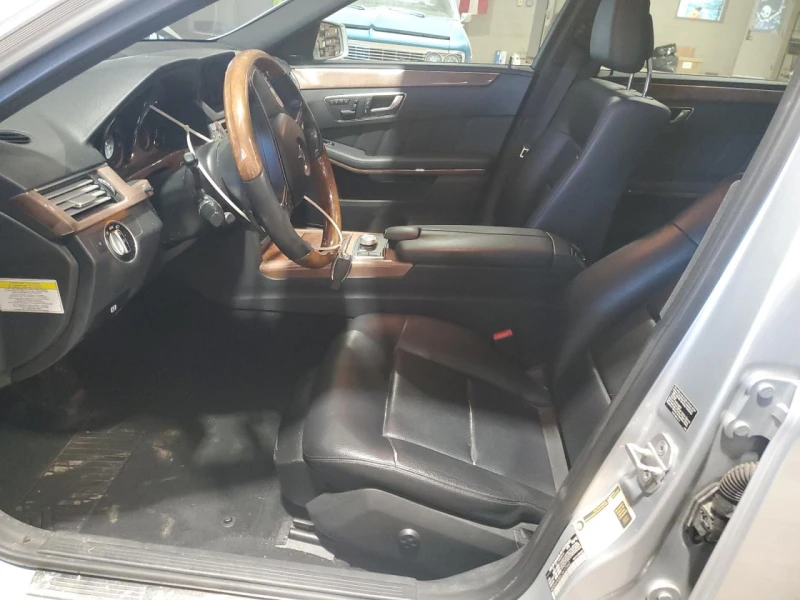 Mercedes-Benz E 350 4MATIC, снимка 7 - Автомобили и джипове - 48113708