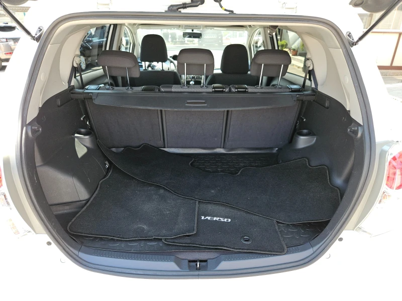Toyota Verso 1.6D/BLACK FRIDAY/КАМЕРА/NAVI/БЛУТУТ/EURO 6B/ТОП, снимка 4 - Автомобили и джипове - 50644303