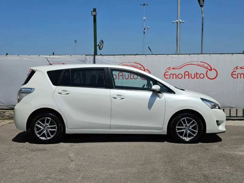 Toyota Verso 1.6D/BLACK FRIDAY/КАМЕРА/NAVI/БЛУТУТ/EURO 6B/ТОП, снимка 2 - Автомобили и джипове - 50644303