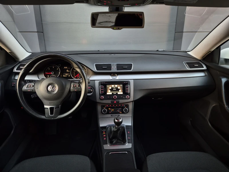 VW Passat 2.0 TDI * Италия , снимка 8 - Автомобили и джипове - 52805937