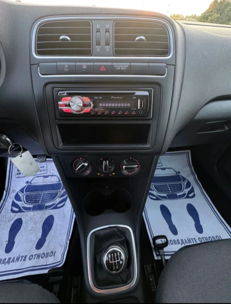 VW Polo 1.6, снимка 3 - Автомобили и джипове - 52917781