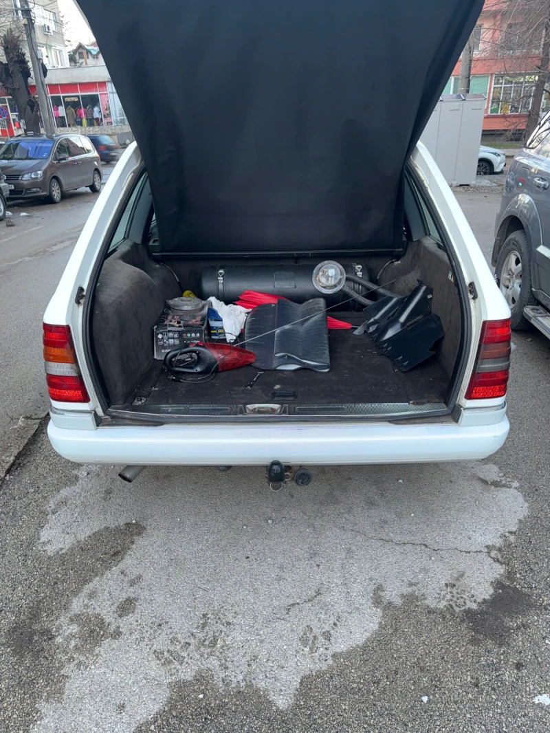 Mercedes-Benz 124, снимка 17 - Автомобили и джипове - 52955157