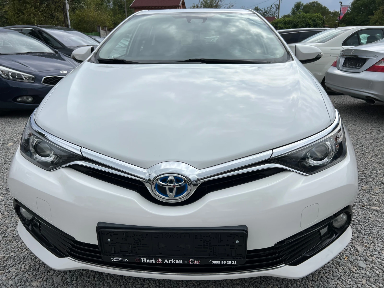 Toyota Auris 1.8HYBRID-EVRO 6D-NAVI-KLIMATRONIK - изображение 2