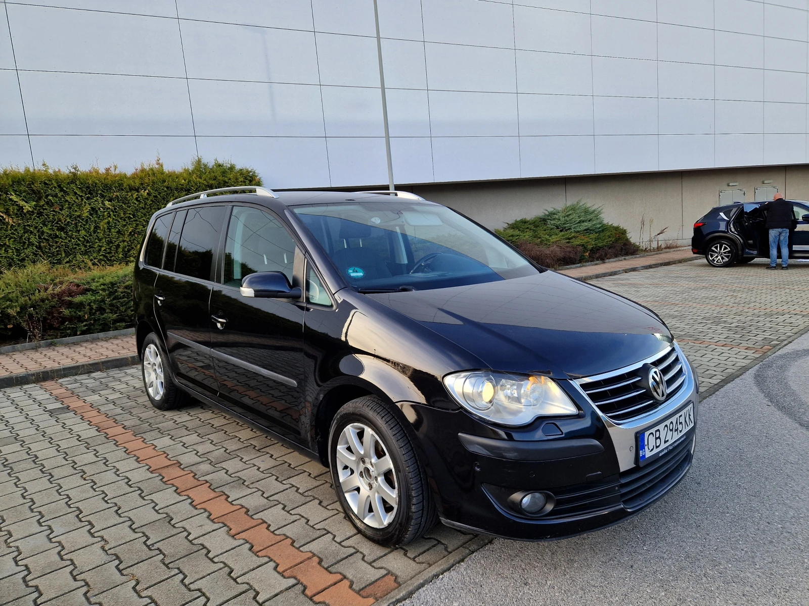 VW Touran 2.0TDI DSG FULL  - изображение 2