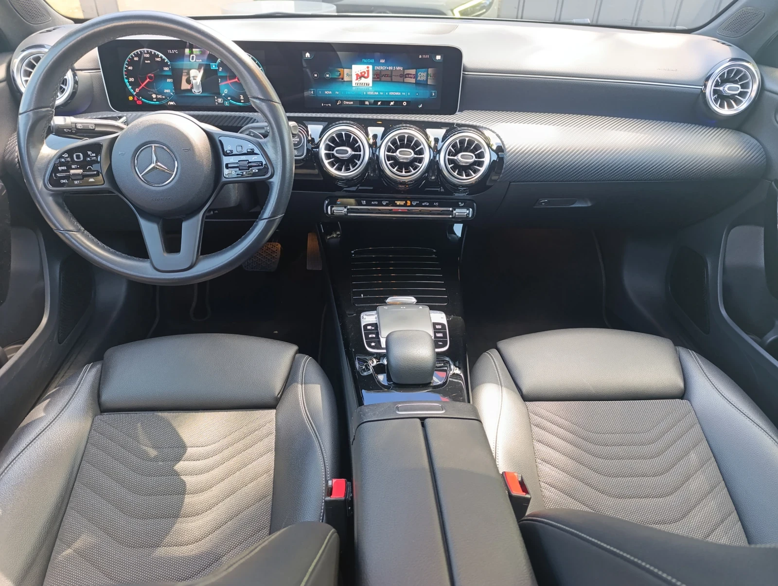 Mercedes-Benz A 200 Exclusive Launch Edition Pano* Led* Virtual* Burme - изображение 9