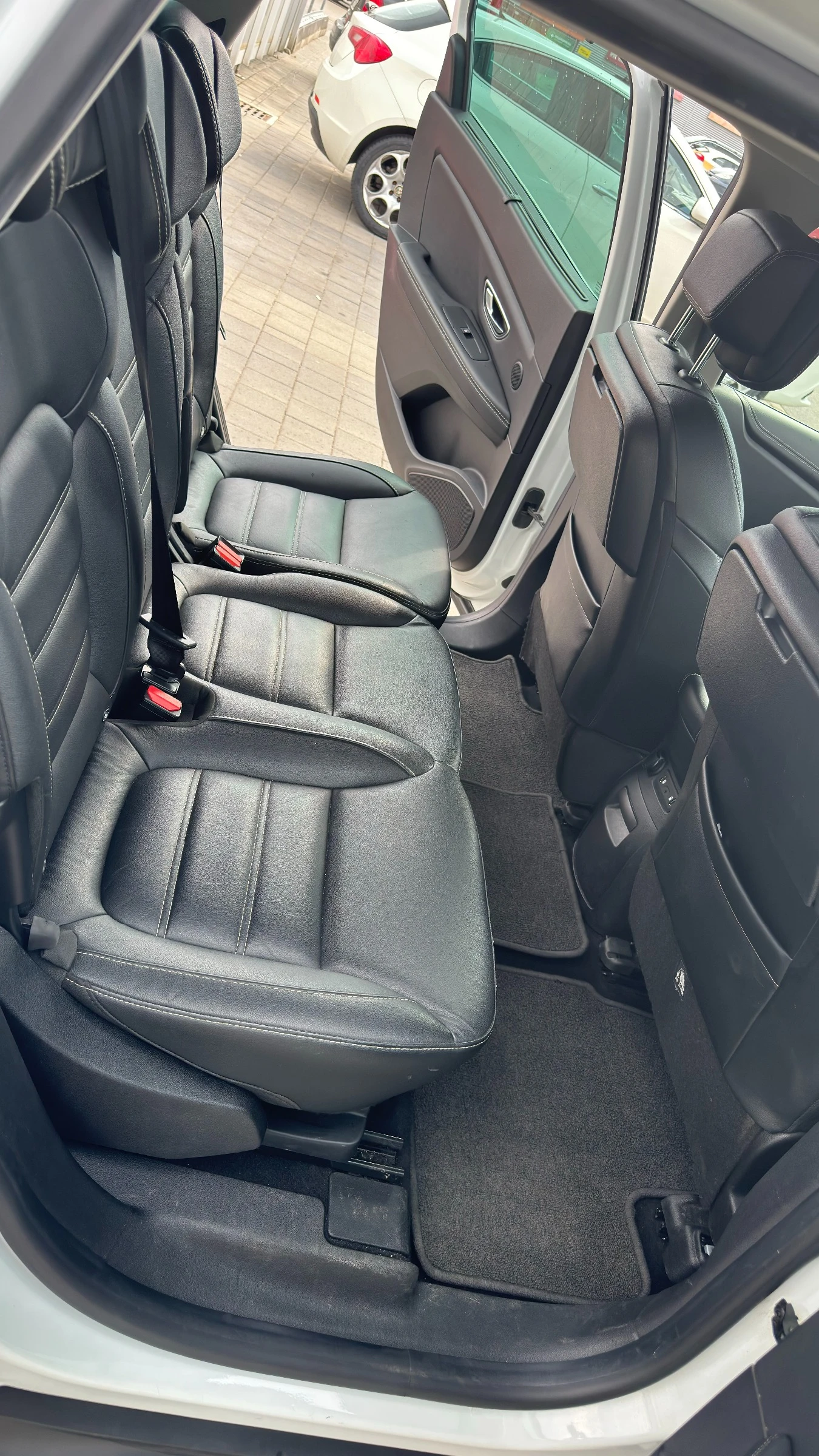 Renault Grand scenic BOSE - изображение 7