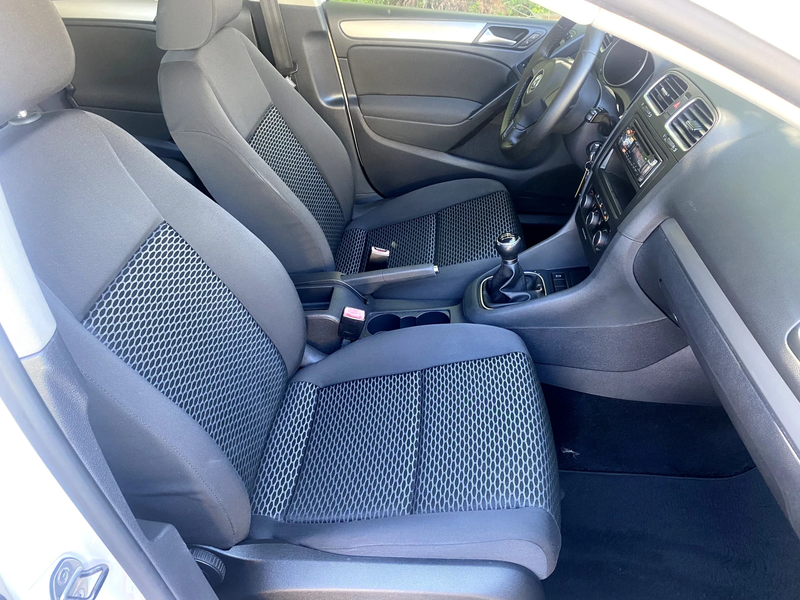 VW Golf TSi Sport Edition - изображение 9