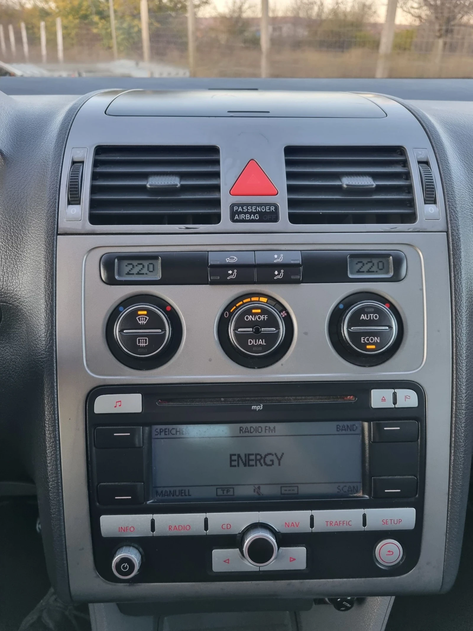 VW Touran 2.0tdi 140. BMM 7- | Mobile.bg   15