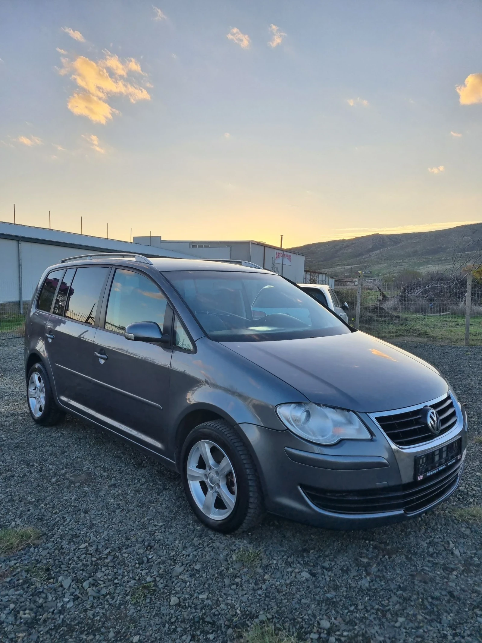 VW Touran 2.0tdi 140. BMM 7- | Mobile.bg   2