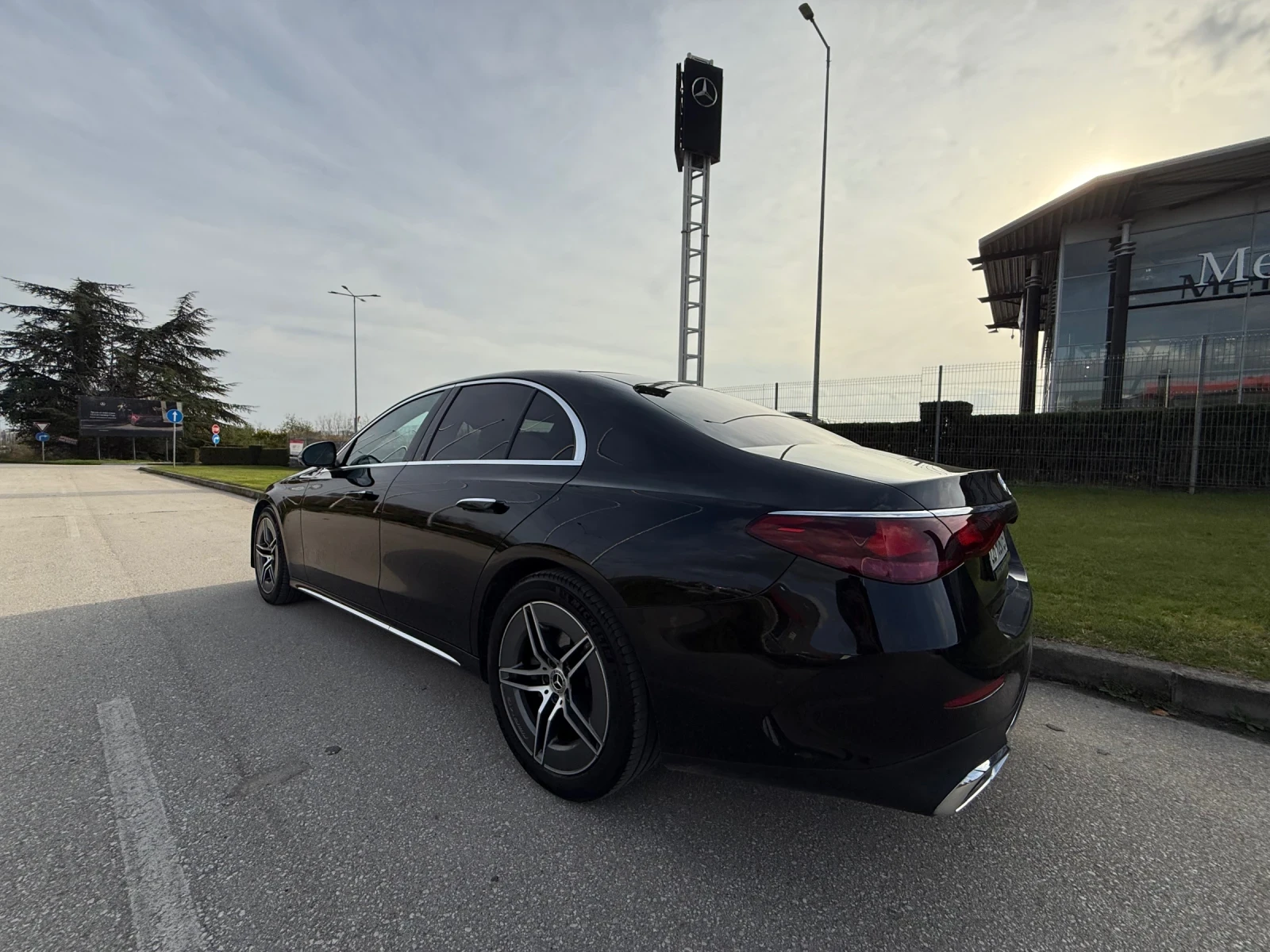 Mercedes-Benz E 220 W214 AMG 4 Matic - изображение 5