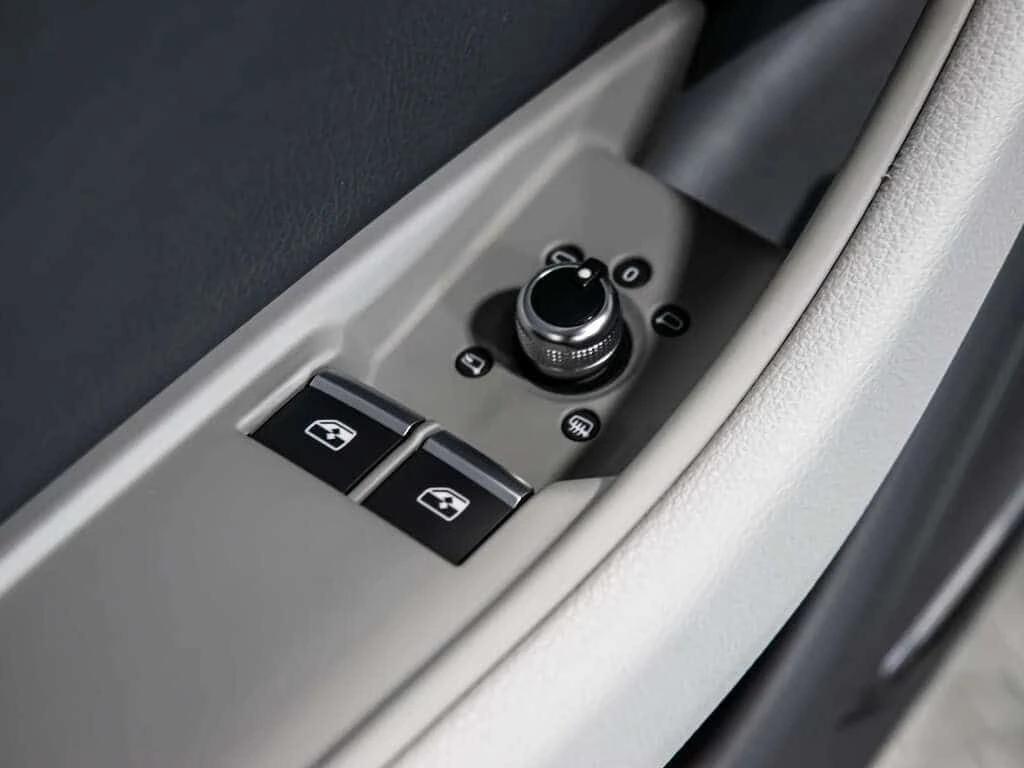 Audi A5 * TECHNIK 45 TFSI QUATTRO BLIND SPOTS NAVI REAR CA, снимка 12 - Автомобили и джипове - 53831290