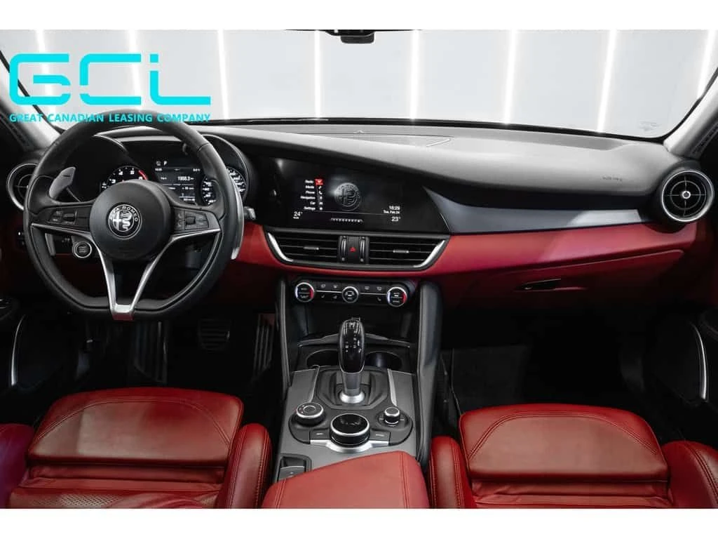 Alfa Romeo Giulia * Ti Sport AWD * CARFAX * ЦЕНА ДО БГ, снимка 11 - Автомобили и джипове - 53973549