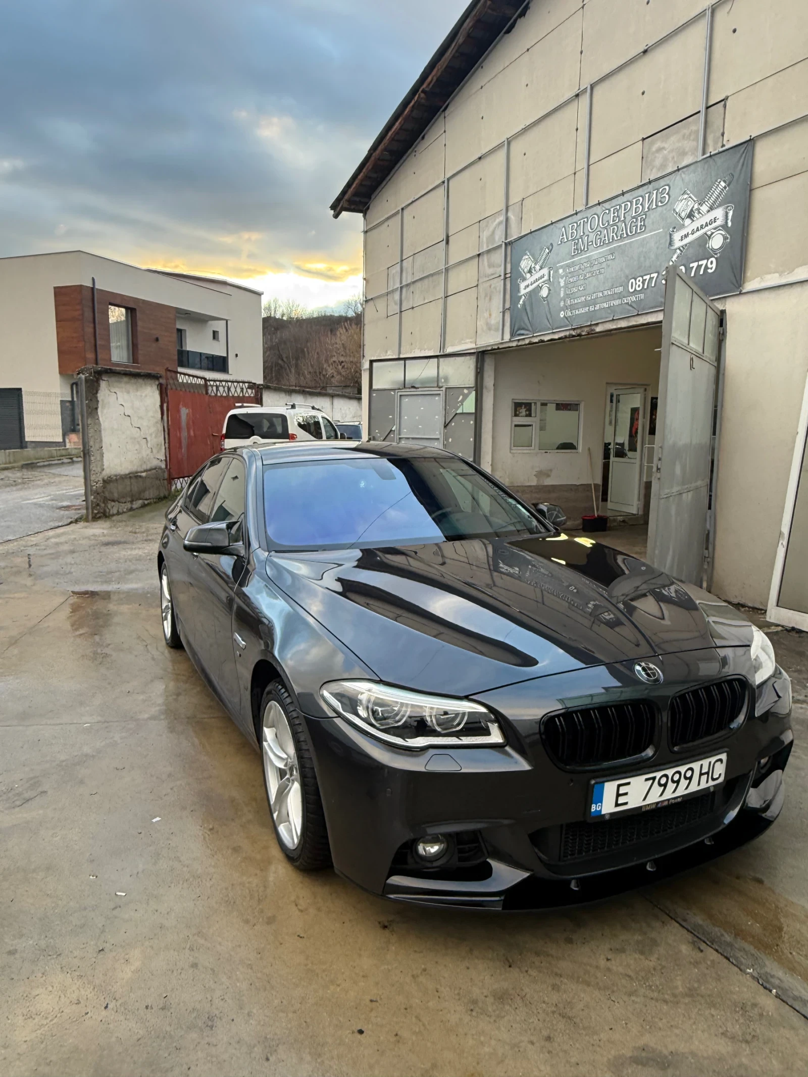 BMW 530 xd Face Вакум, LED, EDC, DIGITAL, Обдух, Harman, снимка 4 - Автомобили и джипове - 54138493